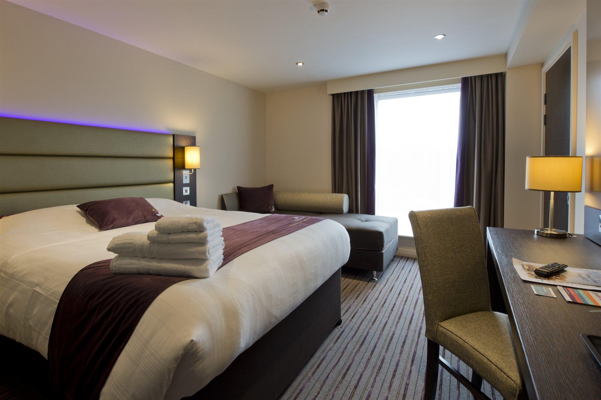 Premier Inn Matlock Матлок Экстерьер фото